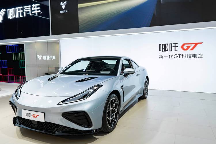 广州荔湾区阳翔欧企业管理咨询哪吒汽车在智能汽车领域的表现，领途汽车在新能源汽车市场中的影响力